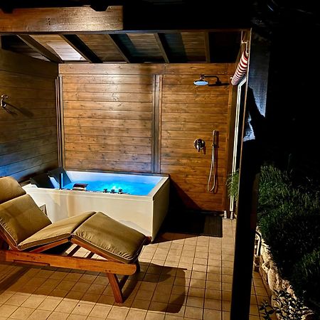 B&B Desenzano Paradise デセンツァーノ・デル・ガルダ エクステリア 写真