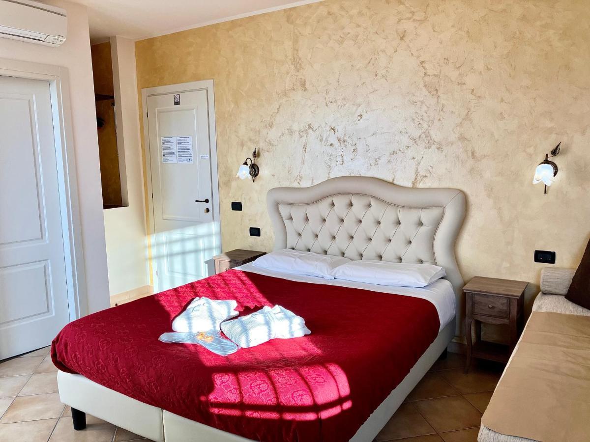 B&B Desenzano Paradise デセンツァーノ・デル・ガルダ エクステリア 写真