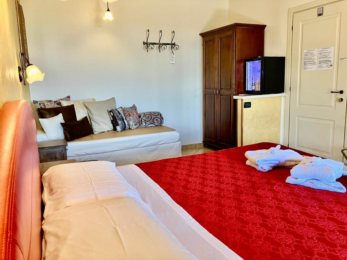 B&B Desenzano Paradise デセンツァーノ・デル・ガルダ エクステリア 写真