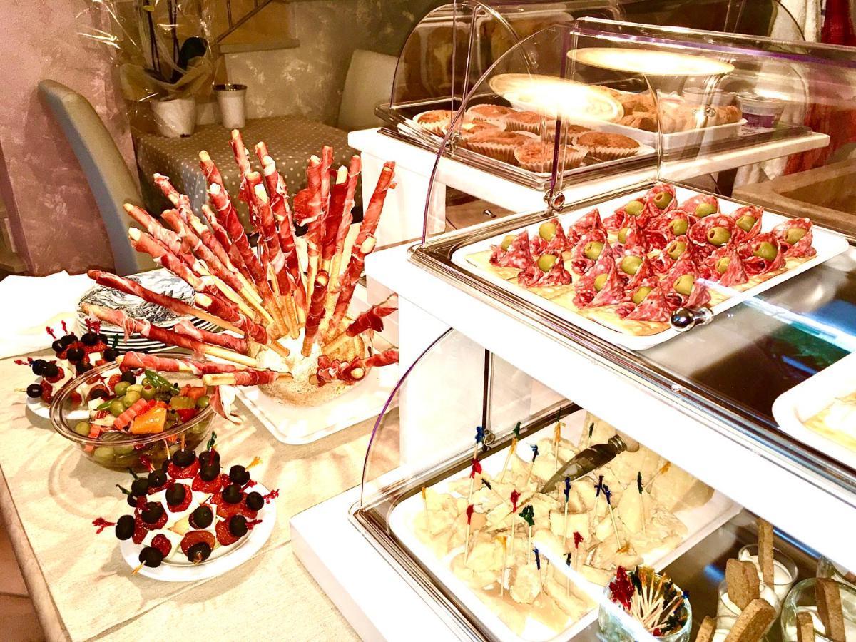 B&B Desenzano Paradise デセンツァーノ・デル・ガルダ エクステリア 写真