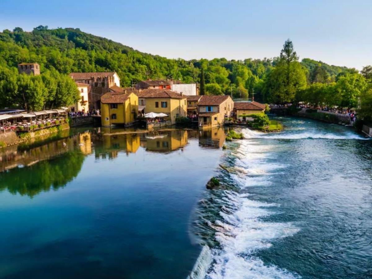B&B Desenzano Paradise デセンツァーノ・デル・ガルダ エクステリア 写真